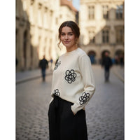 Suéter  Blanco Diseño Floral Moderno